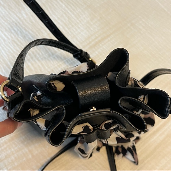 Animal Print Drawstring ‘bucket’ Bag - Picture 5 of 10